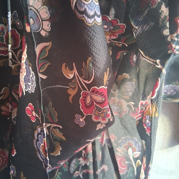 Ann Taylor MP Sheer Black Floral Soft Goth Career Blouse Work Office Feminine - Picture 4 of 4